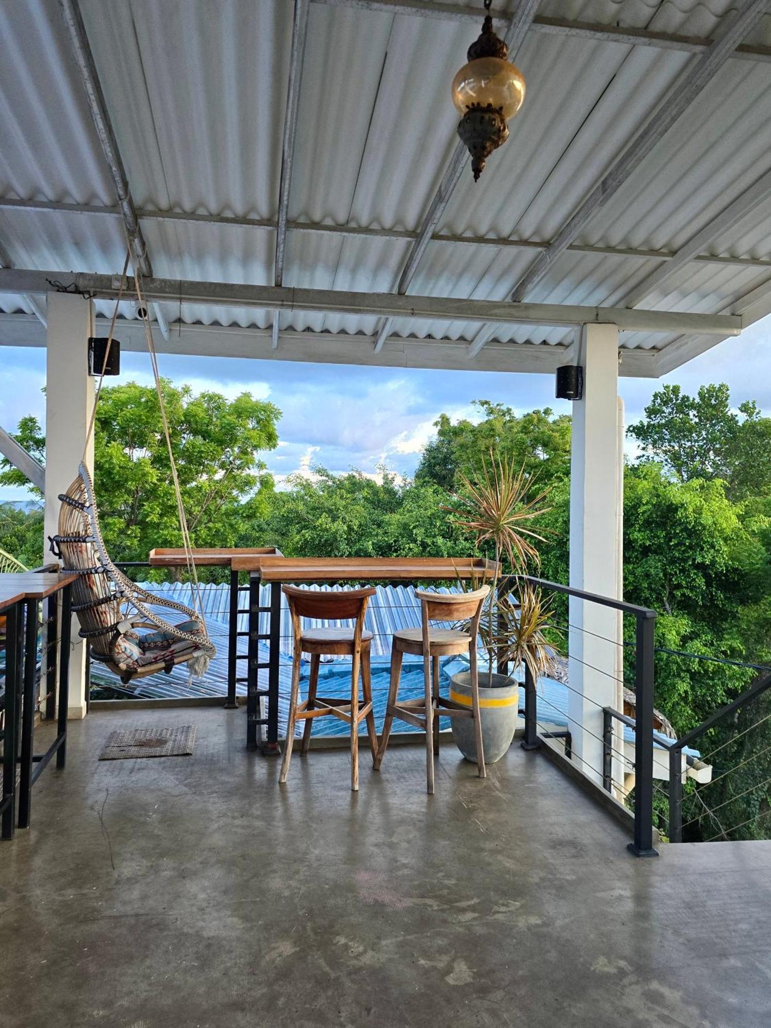 Habibi Hostel & Restaurant Unawatuna Eksteriør billede