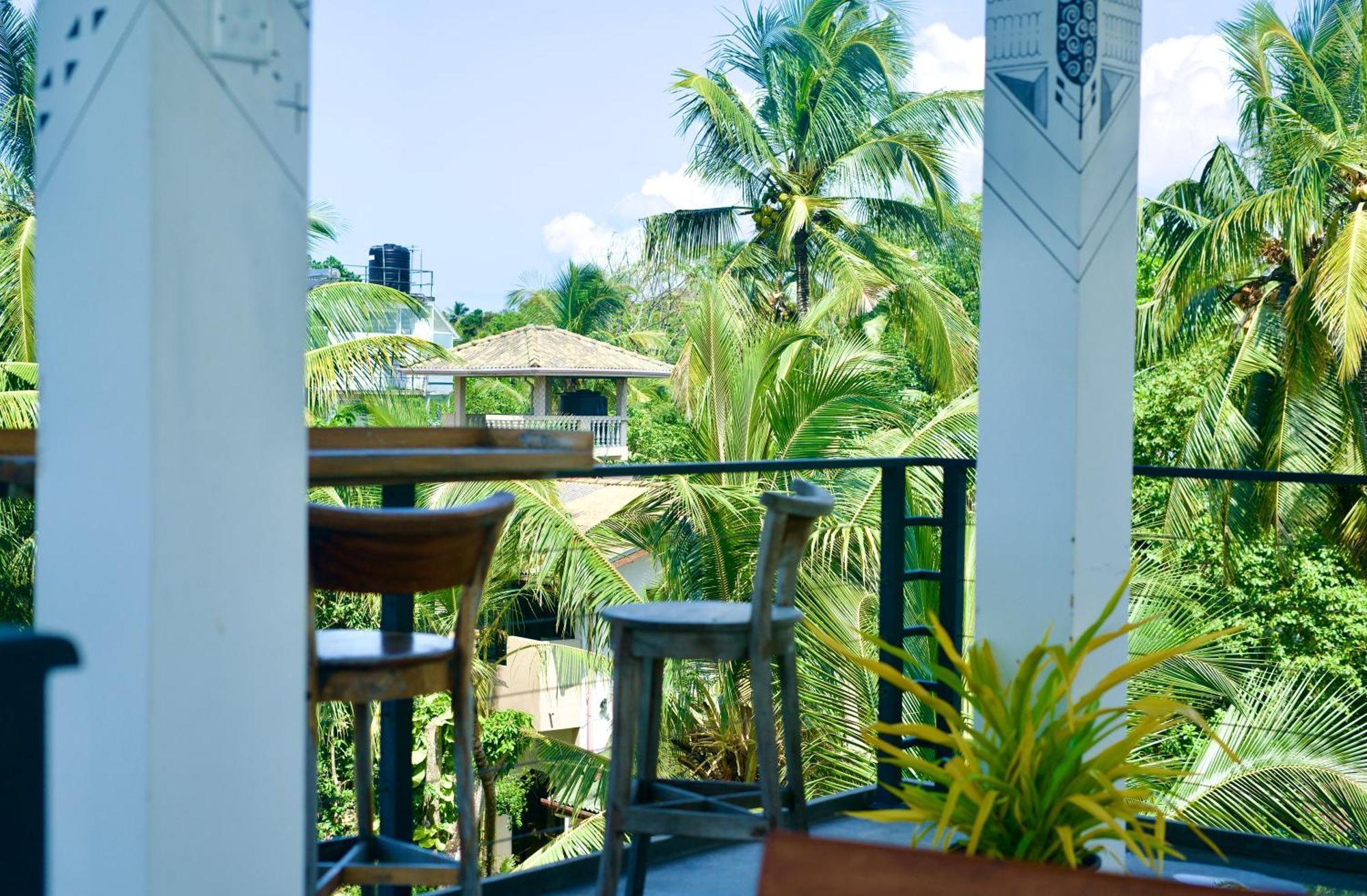 Habibi Hostel & Restaurant Unawatuna Eksteriør billede