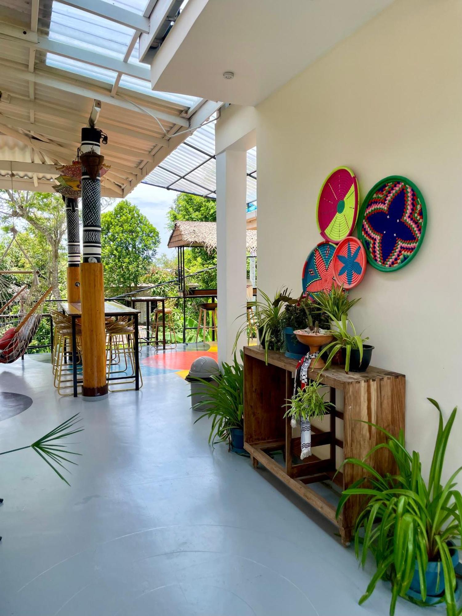 Habibi Hostel & Restaurant Unawatuna Eksteriør billede