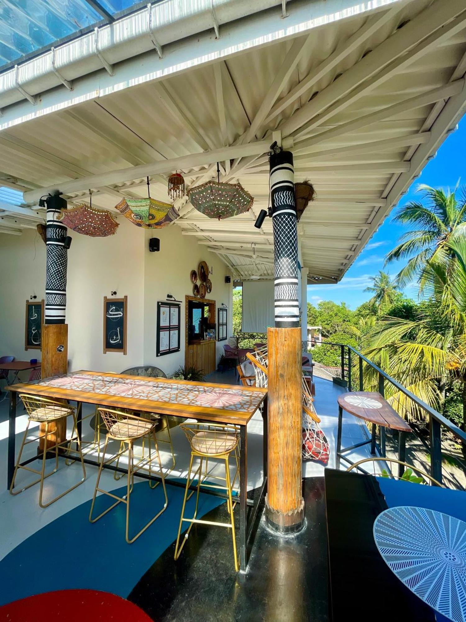 Habibi Hostel & Restaurant Unawatuna Eksteriør billede